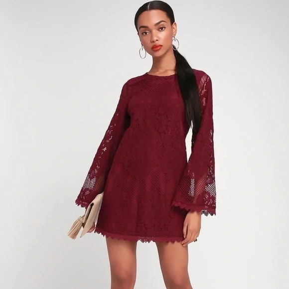 Lulu’s “Can't Forget You” Burgundy Lace Bell Sleeve Shift Dress Size XS - Picture 1 of 6